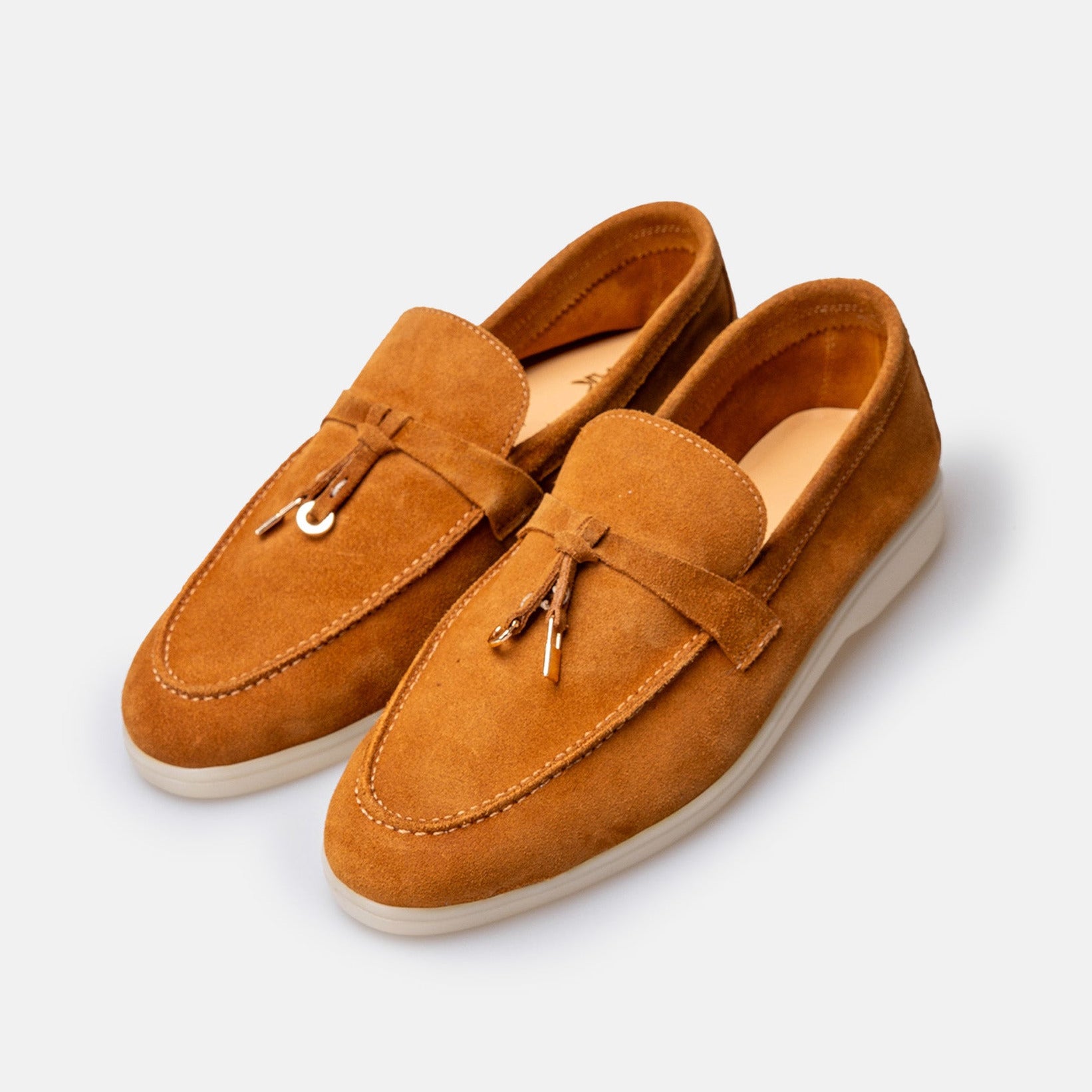 Volzak 32 Camel Suede Shoe