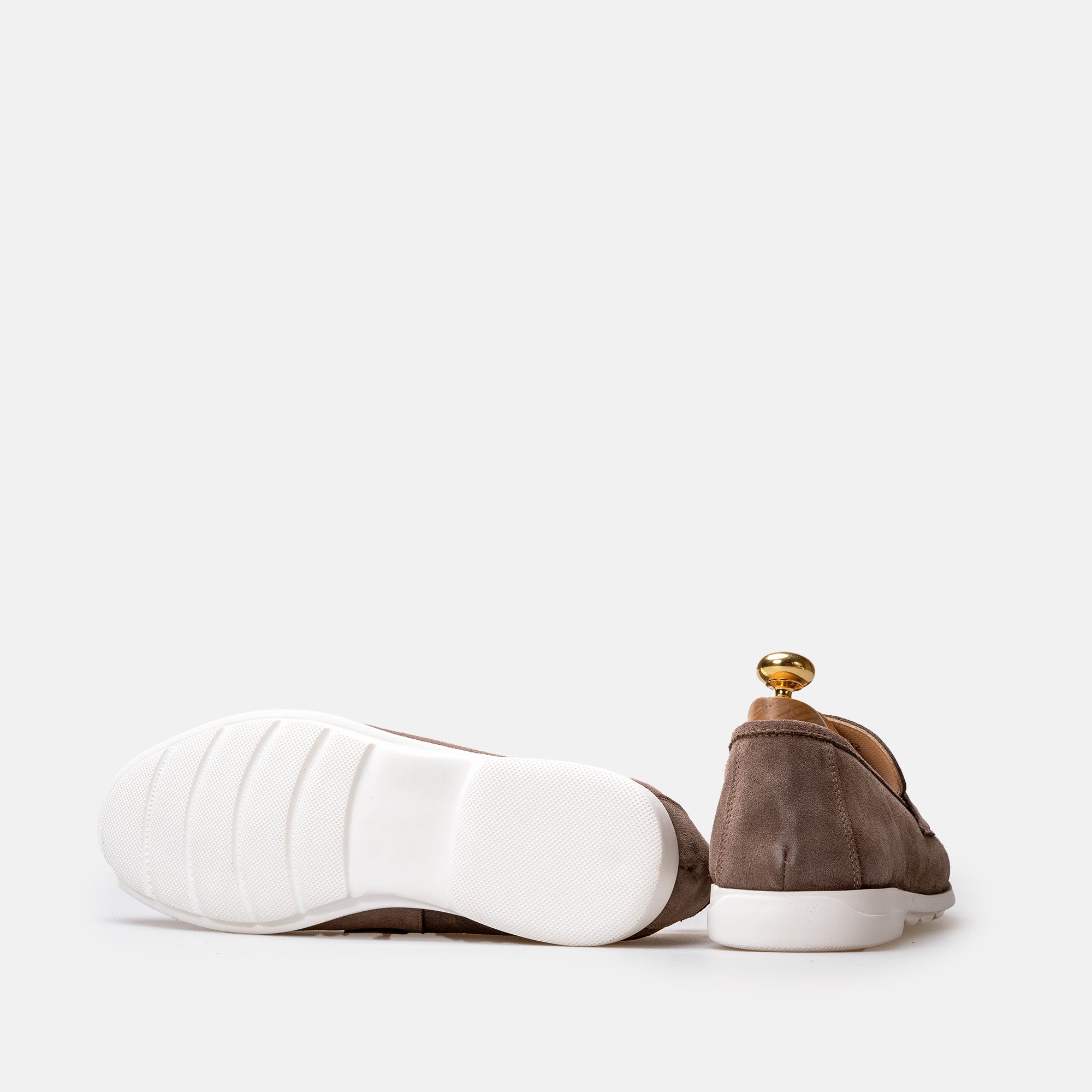 Volzak 3062 Taupe suede moccasin