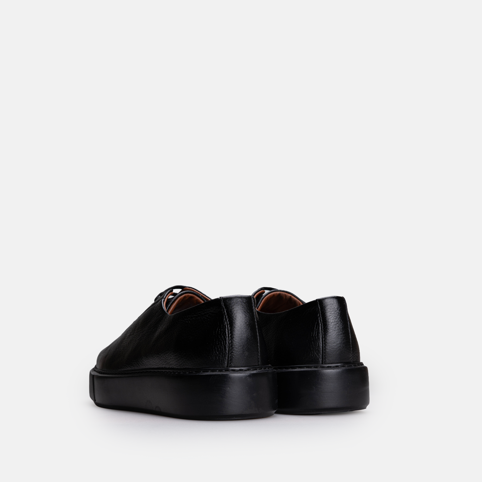 Volzak 5549 basket en cuir Noir Grainé