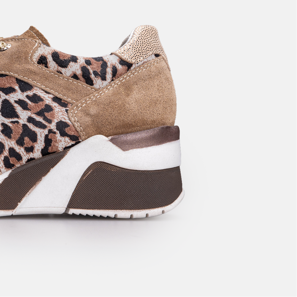 Volzak 701 Basket en daim Beige