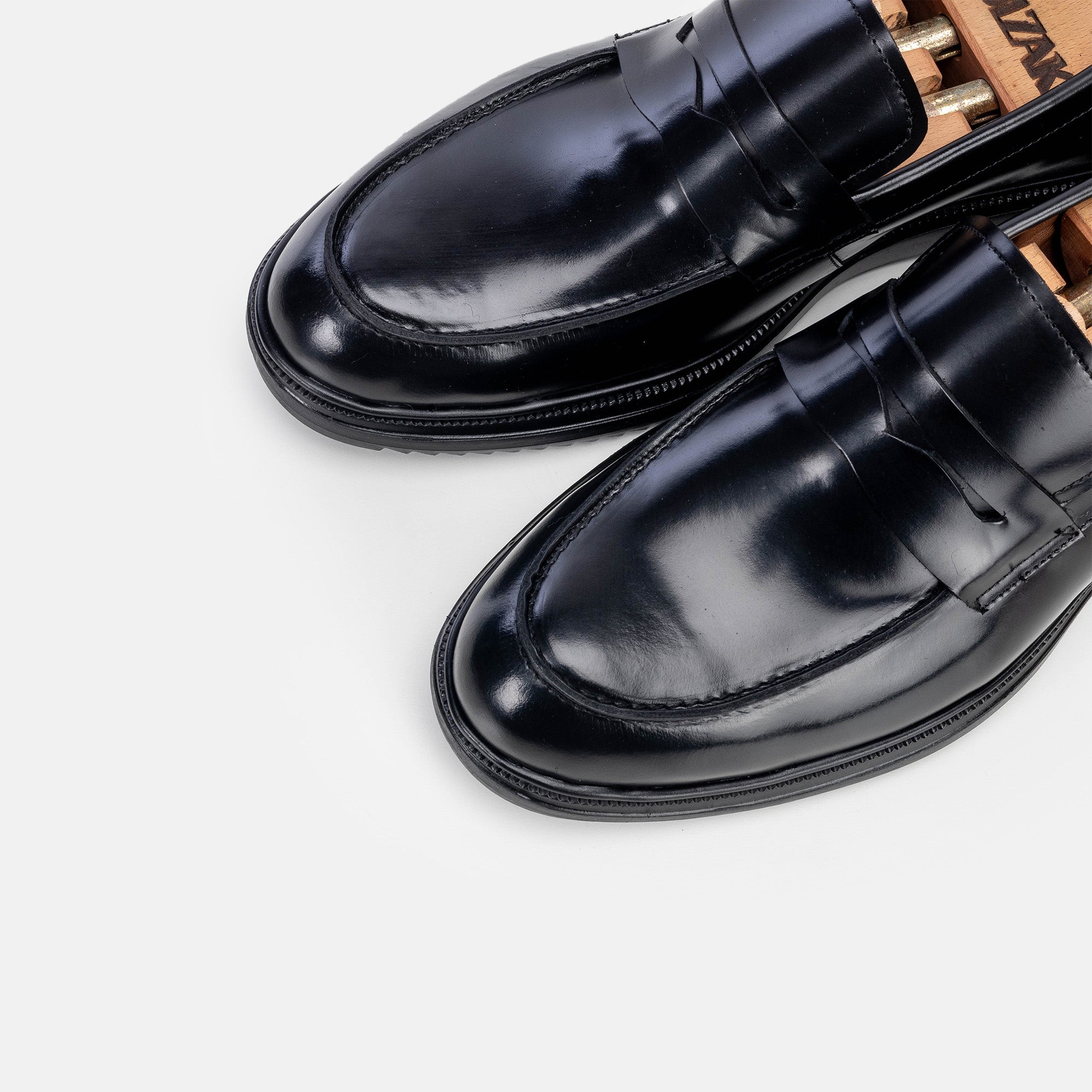 Volzak 5339 chaussure en cuir Démasquable Noir