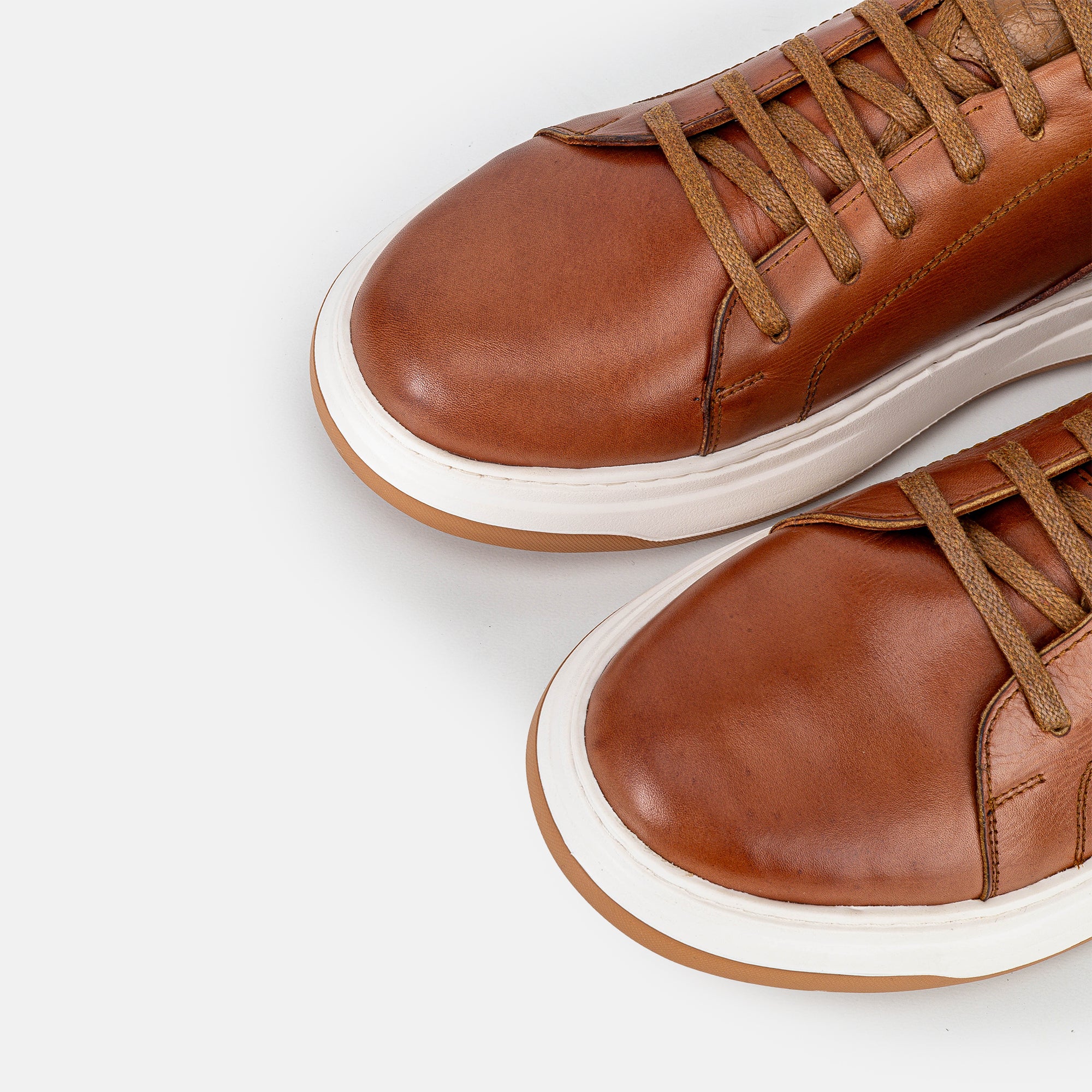 Volzak 6092 Camel leather sneaker