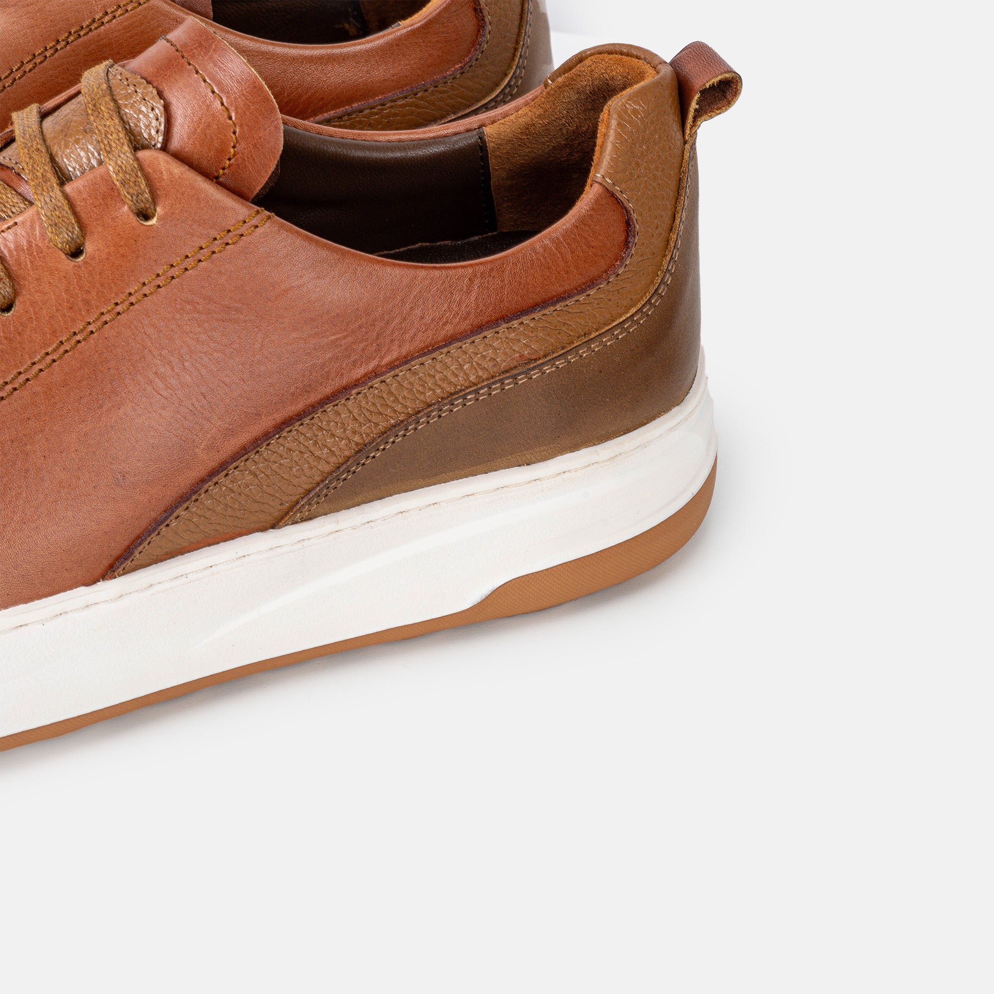 Volzak 6092 Camel leather sneaker