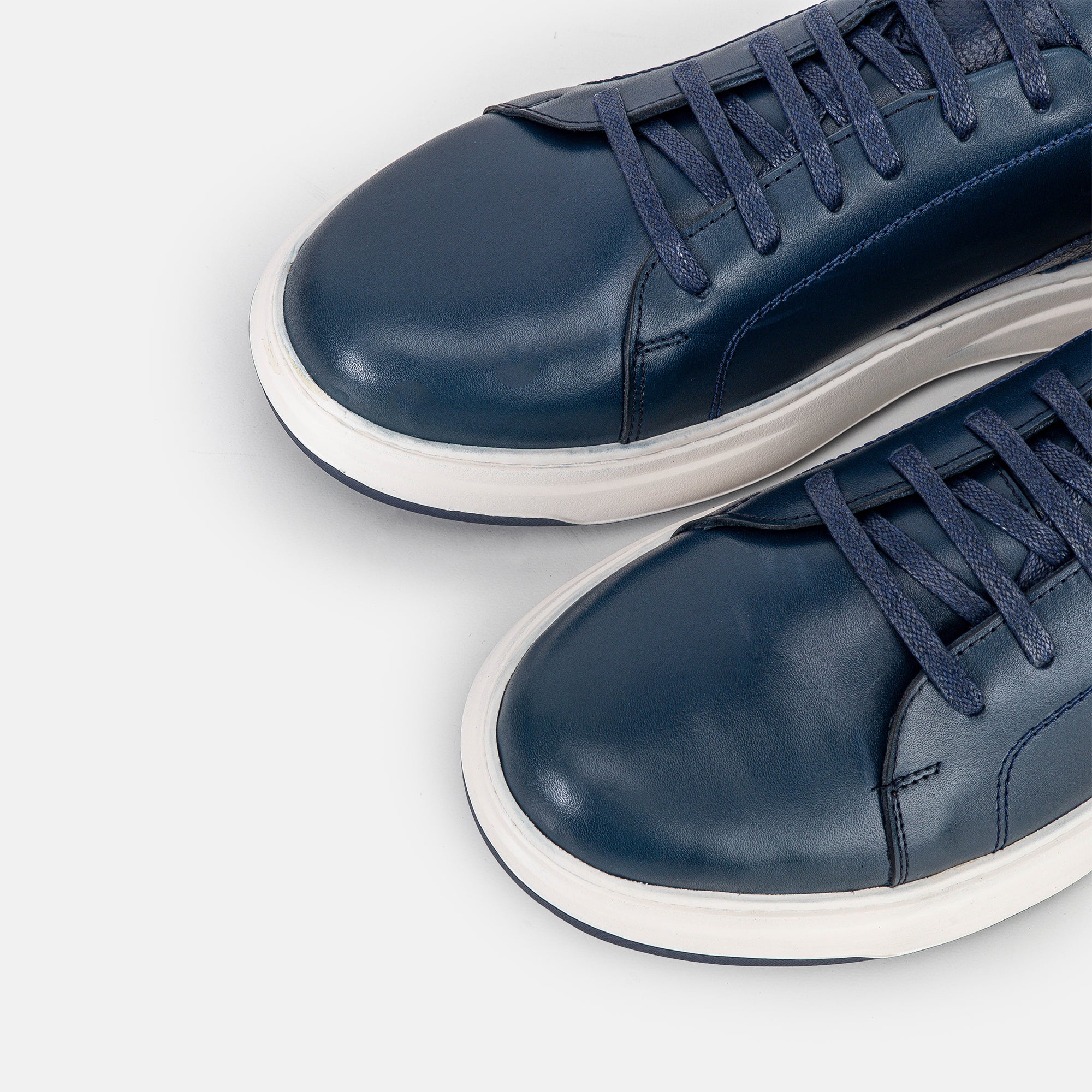 Volzak 6092 leather sneaker Blue