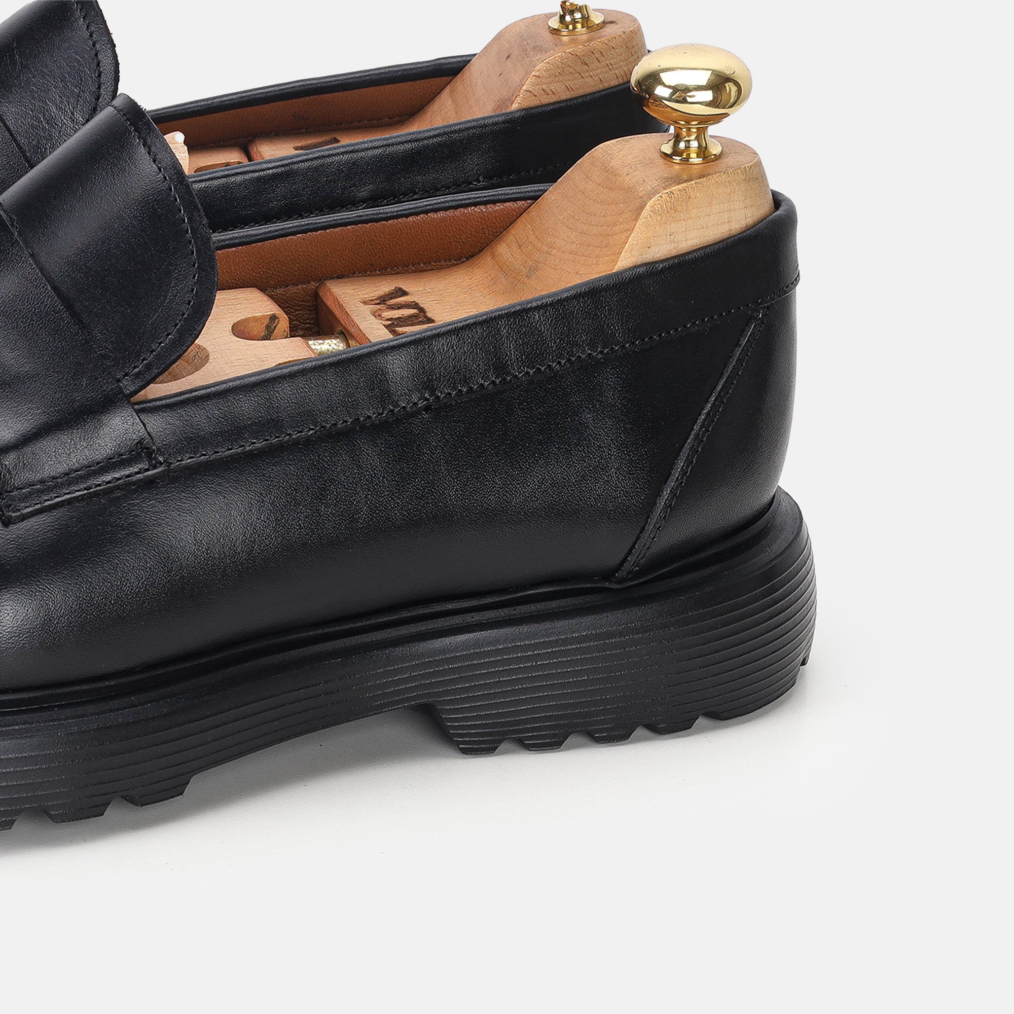 Volzak 5310 leather shoe Black