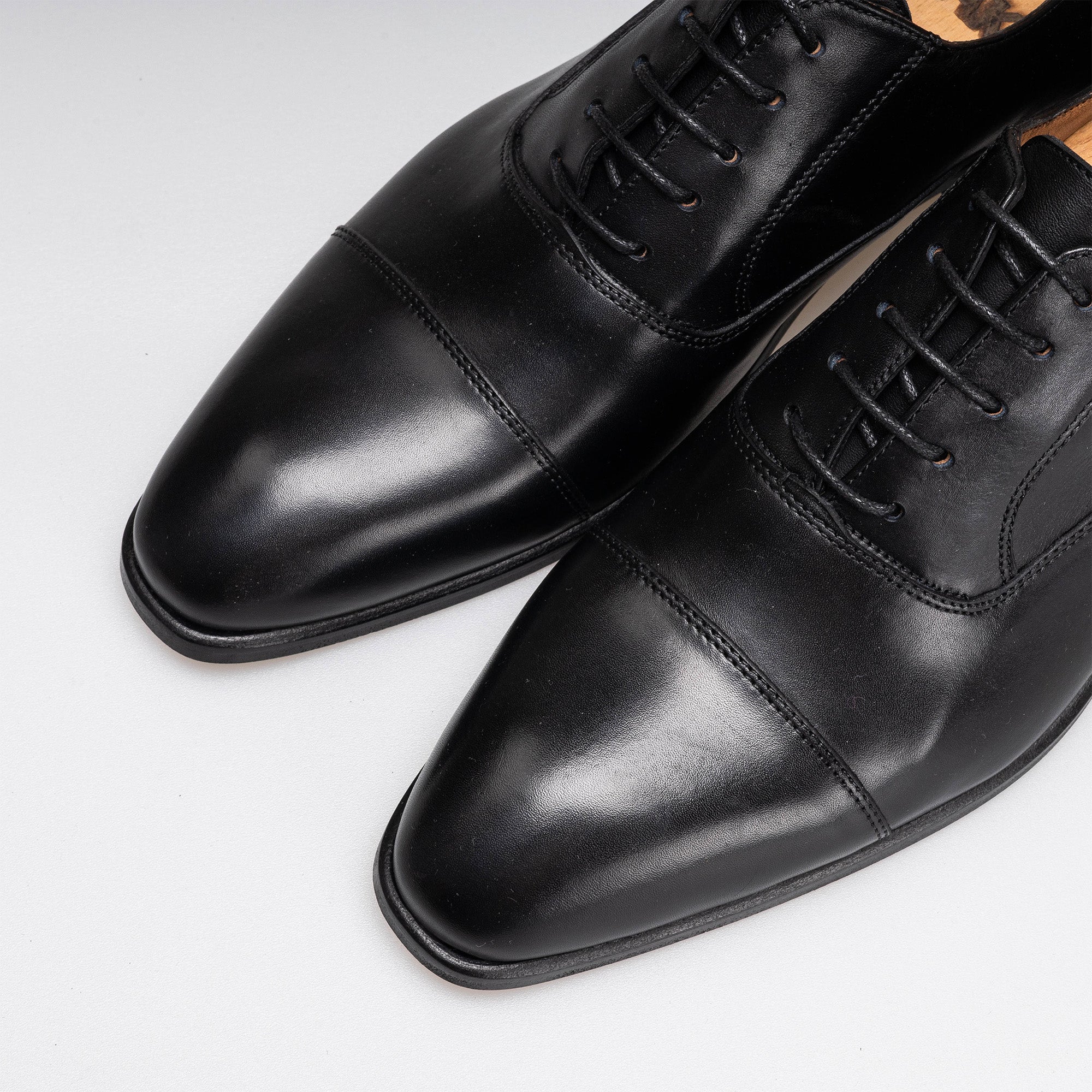 Volzak 5345 leather shoe Black