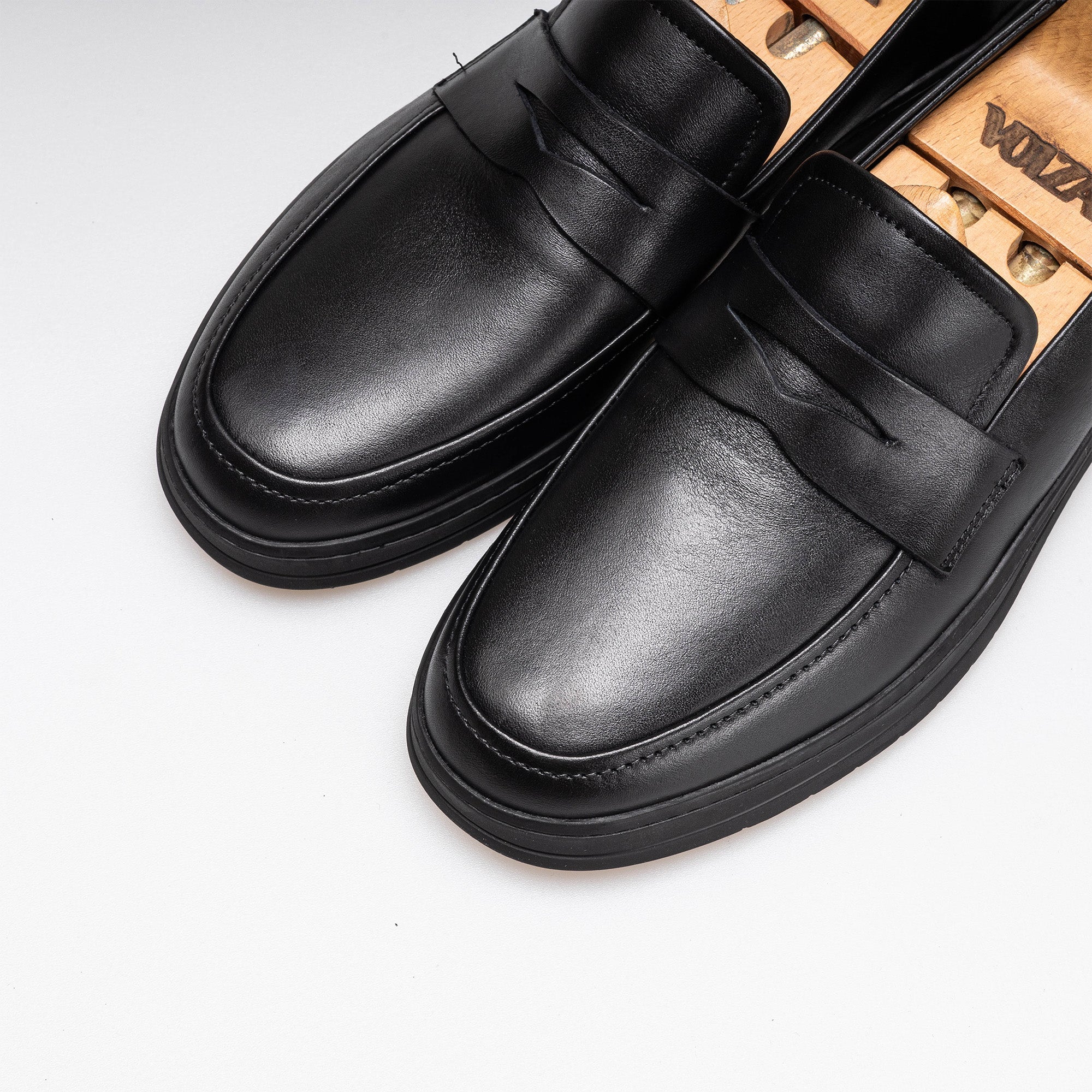 Volzak 3075 leather shoe Black