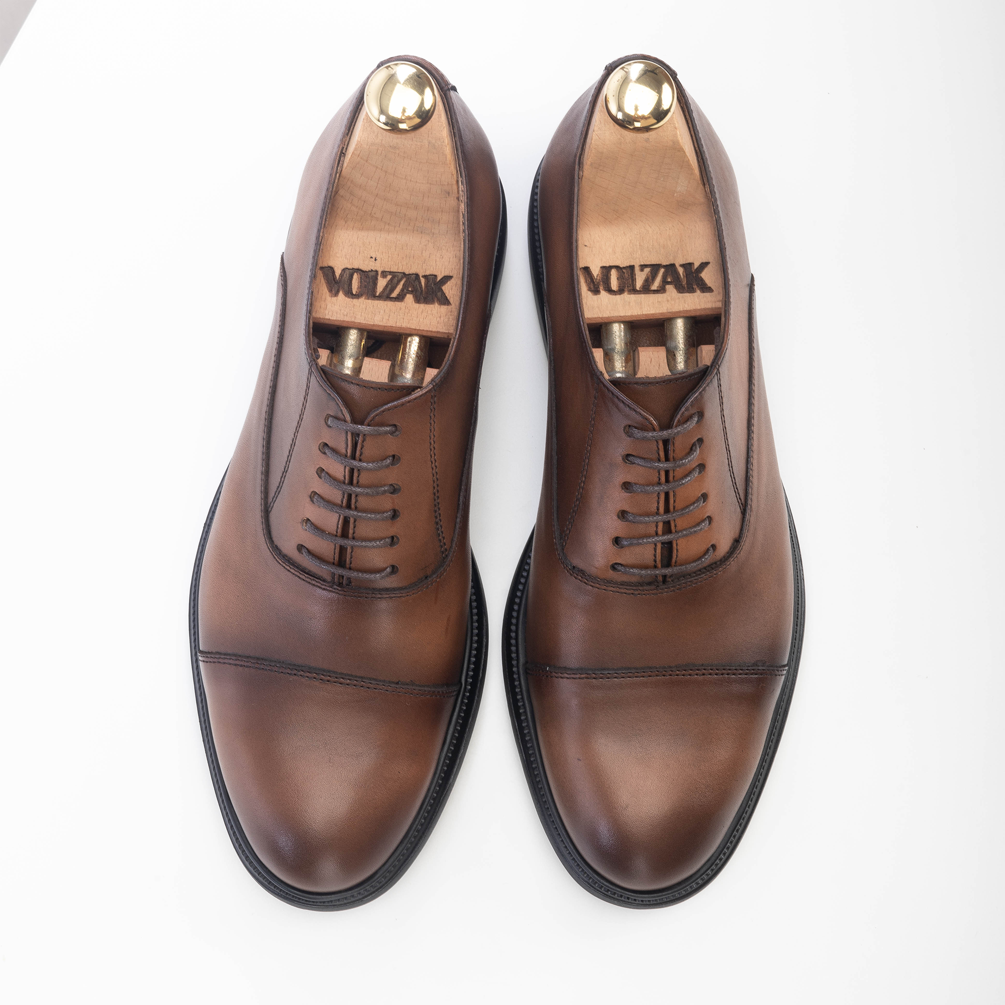 Volzak 5232 chaussure en cuir marron vintage