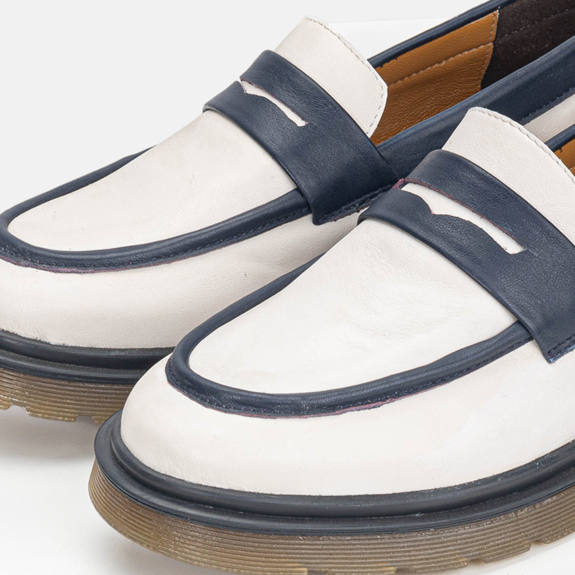 Volzak 422 Chaussure en cuir Beige Bleu