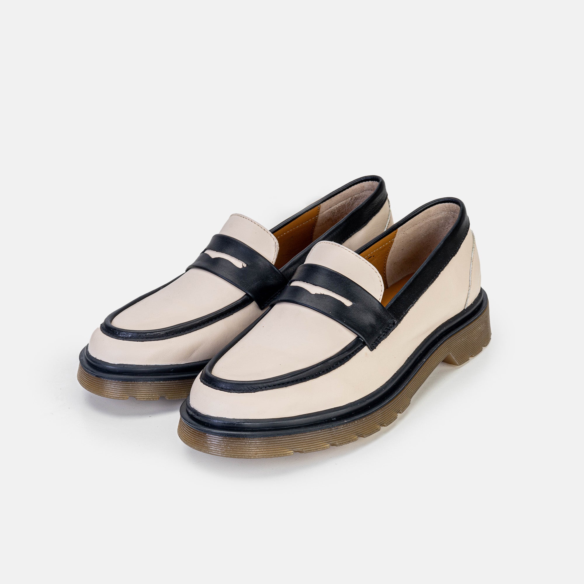 Volzak 422 Chaussure en cuir Beige Noir