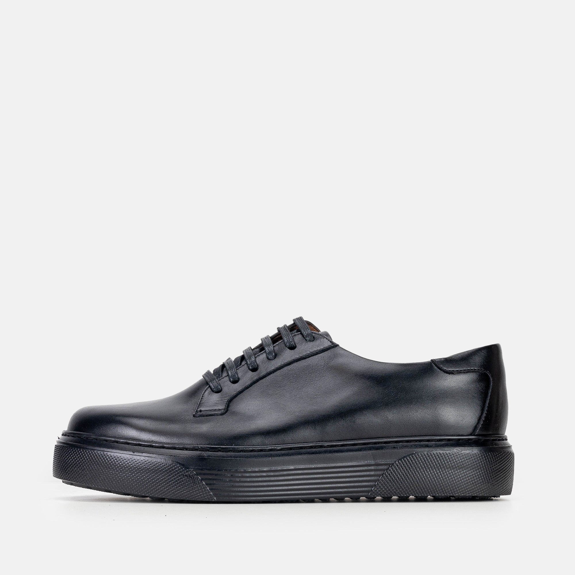 Volzak 5301 basket en cuir Noir