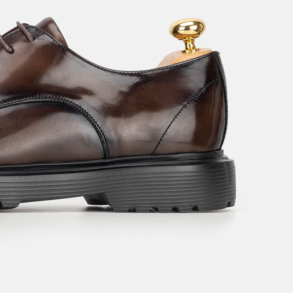 Volzak 5318 chaussure en cuir Démasquable Marron Vintage