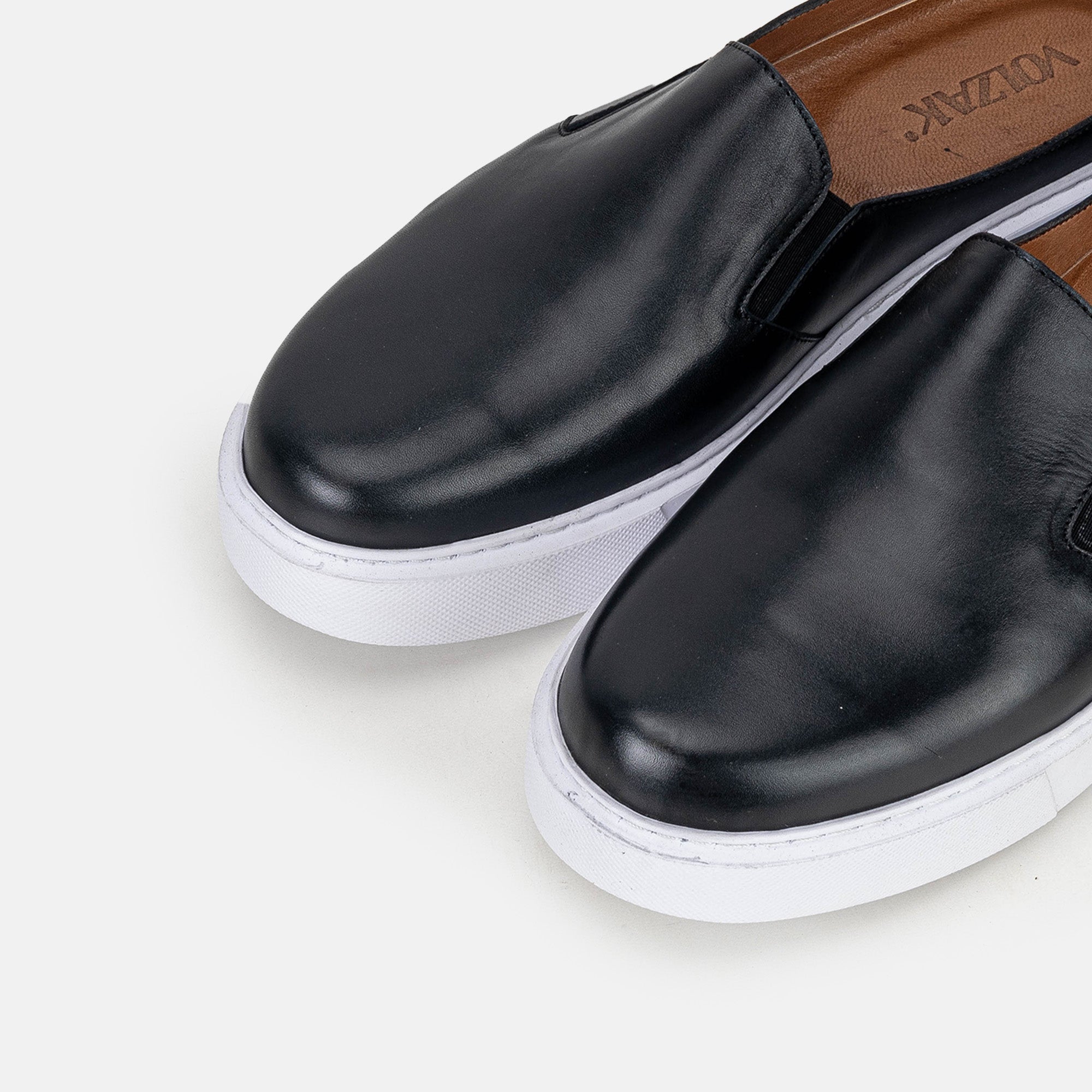 Volzak 5329 Black Leather Mule