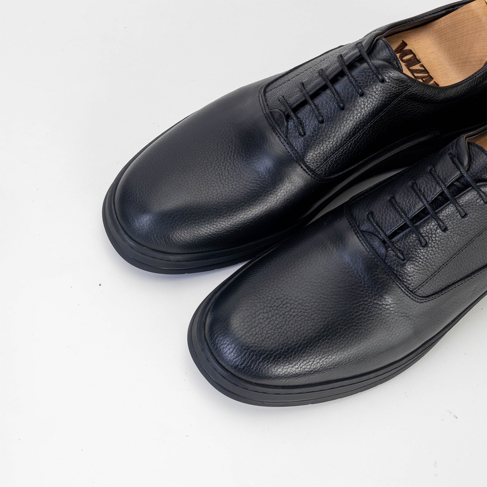 Volzak 6079 Black leather sneaker