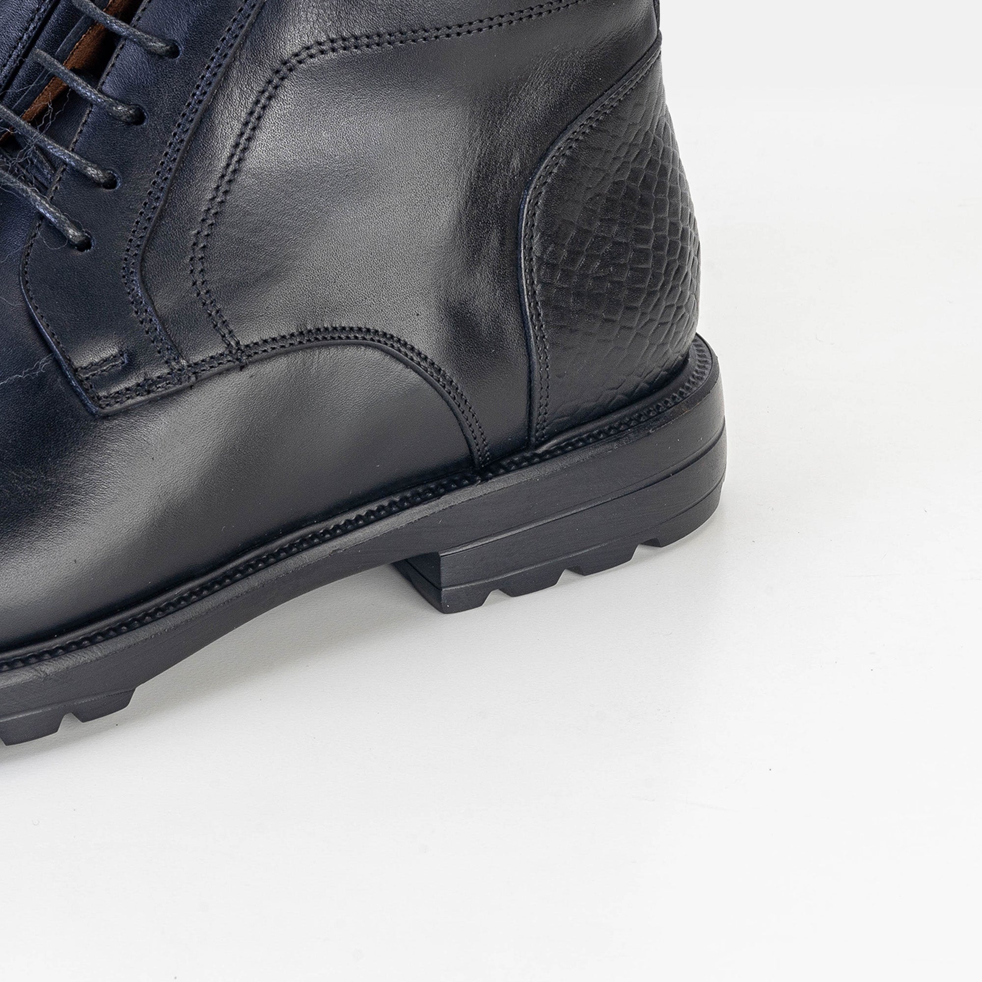 Volzak 5304 Black Leather Ankle Boot