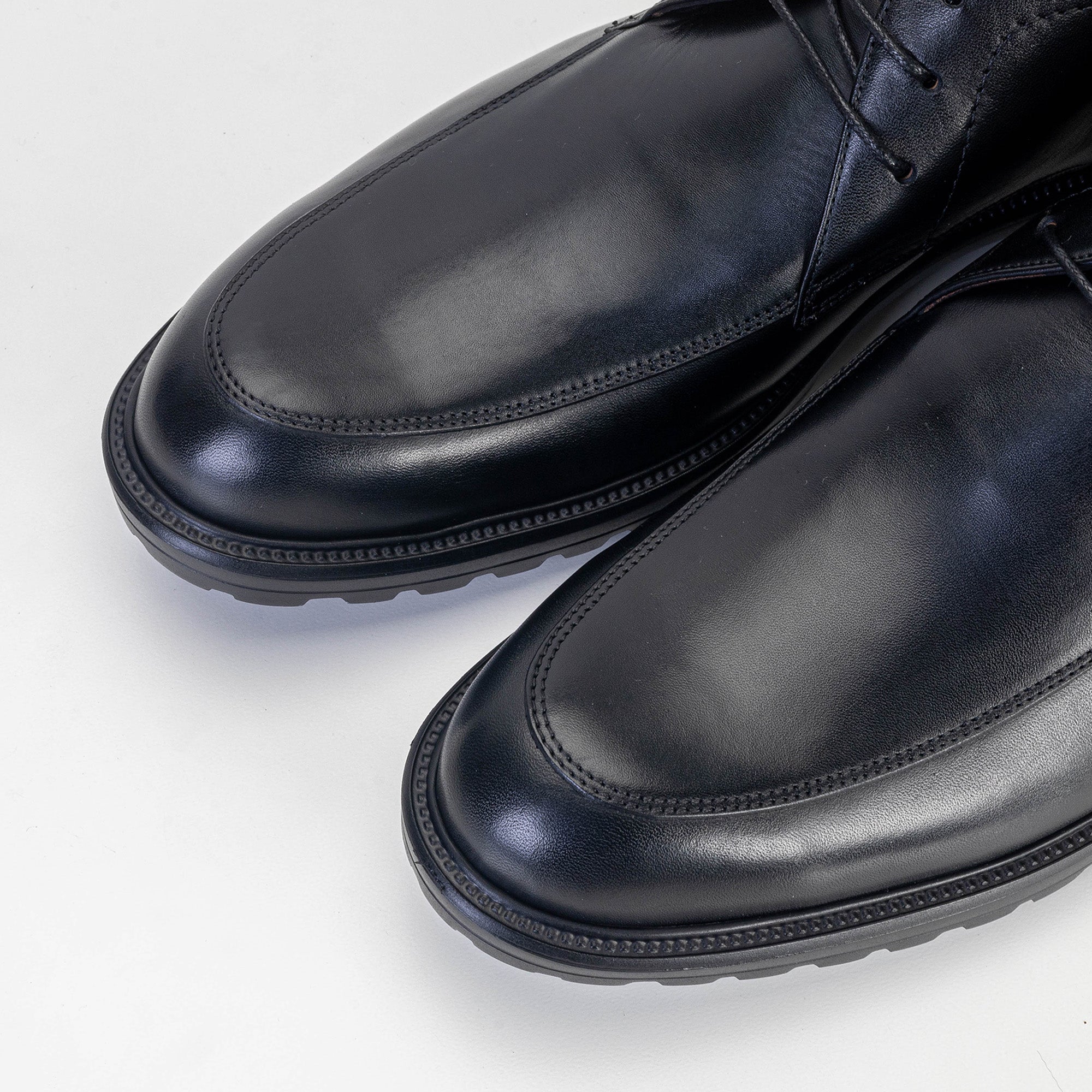 Volzak 5306 Black Leather Ankle Boot