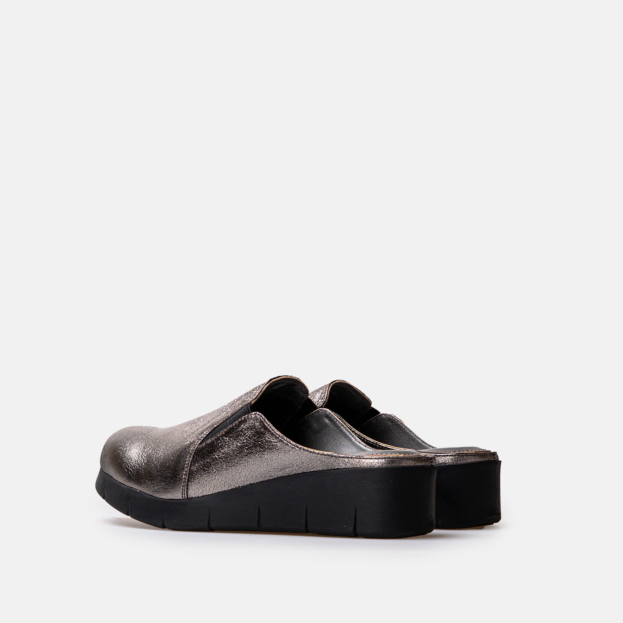 Volzak 06 Platinum Leather Clog