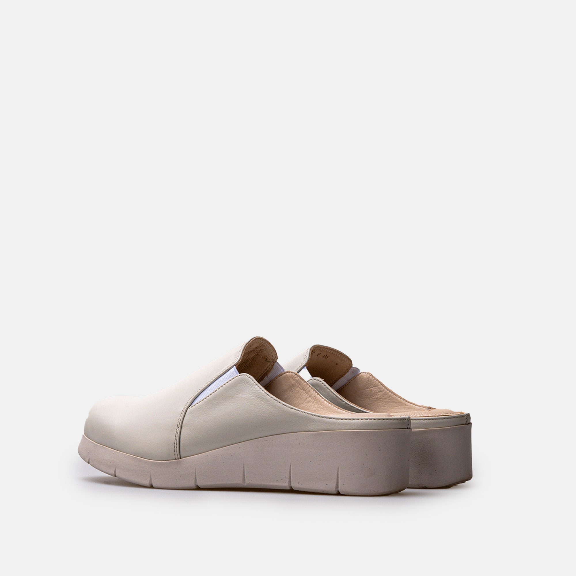 Volzak 06 Beige Leather Clog