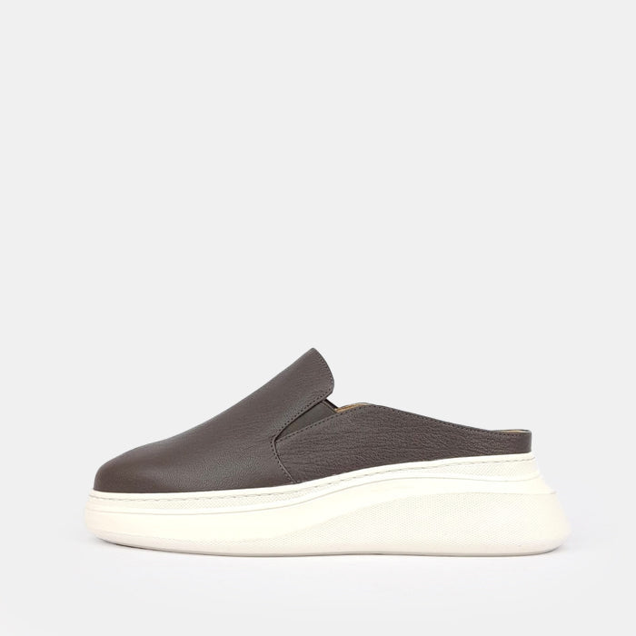 Volzak 02 Mule en cuir Taupe
