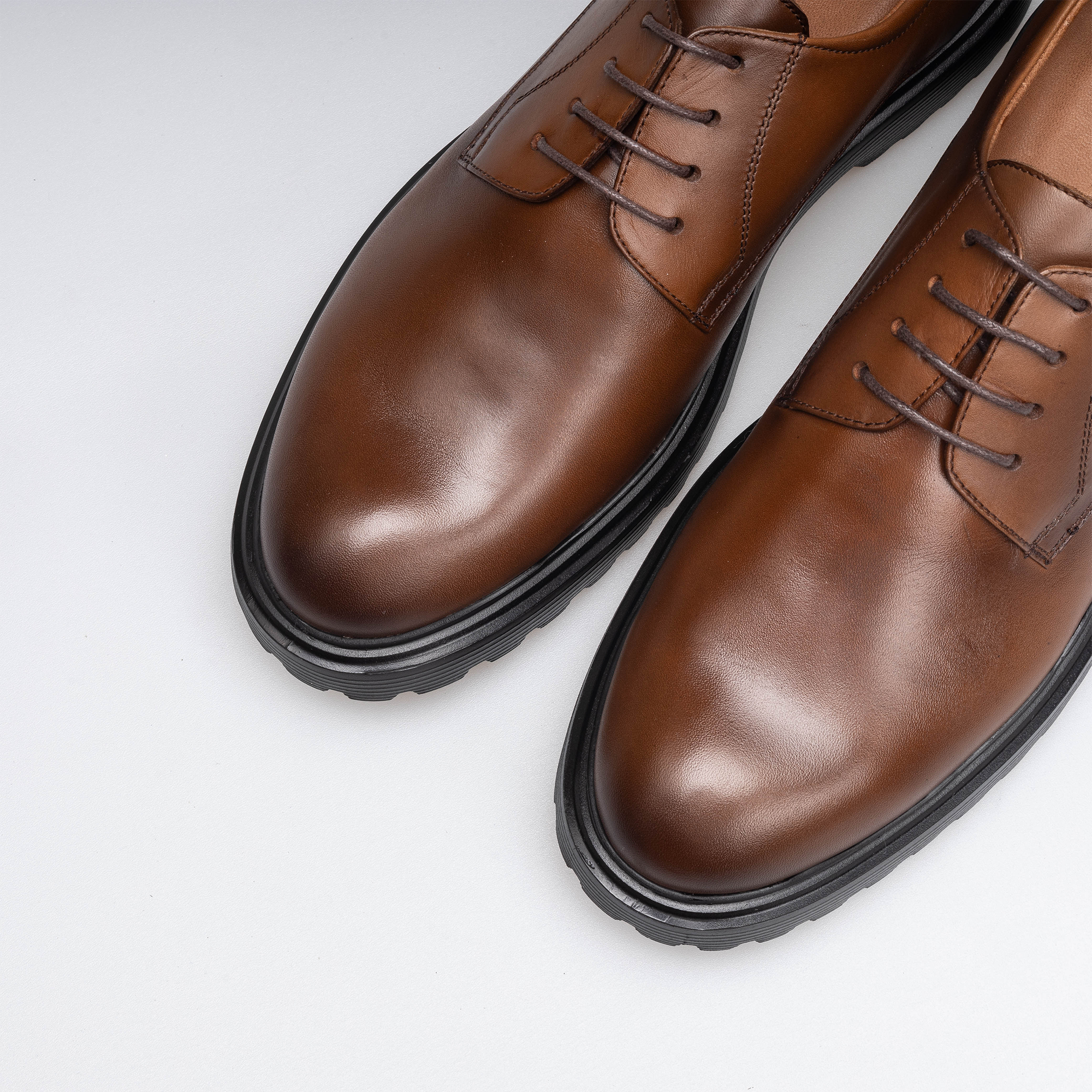 Volzak 5311 chaussure en cuir Marron Vintage