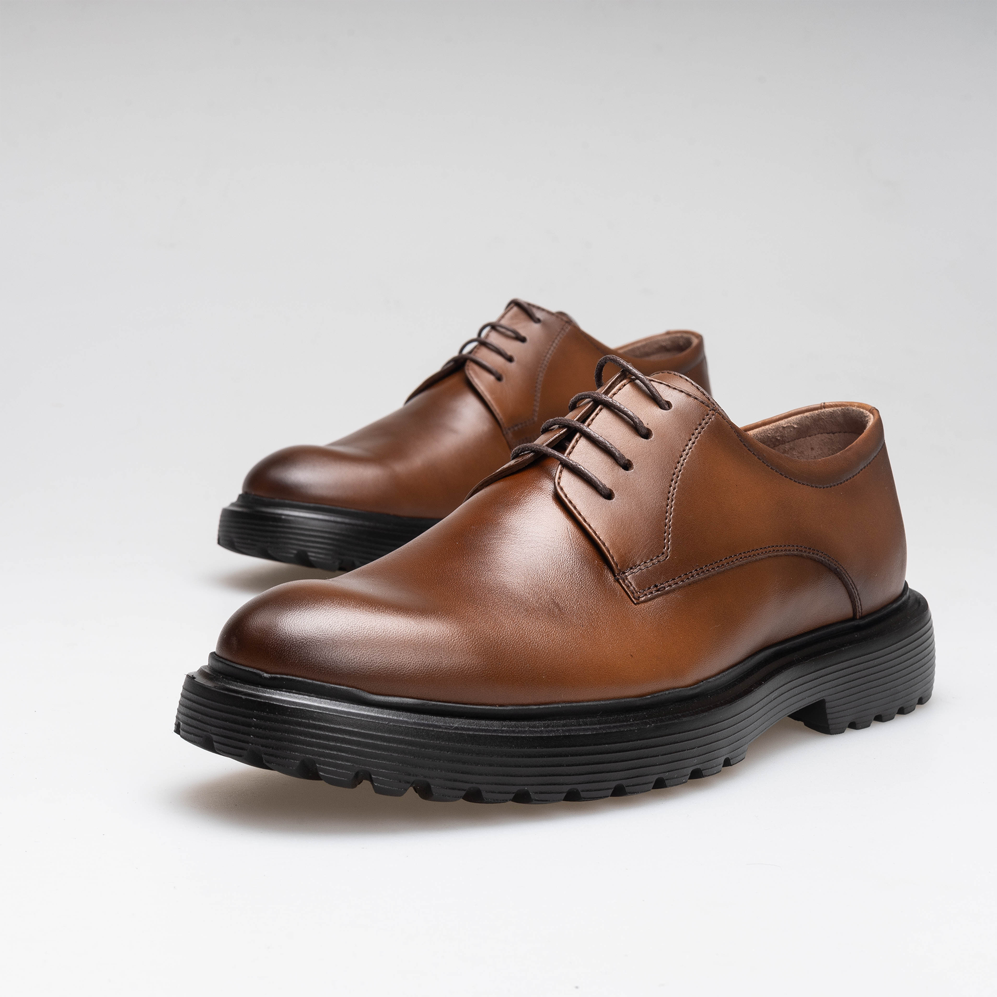 Volzak 5311 chaussure en cuir Marron Vintage