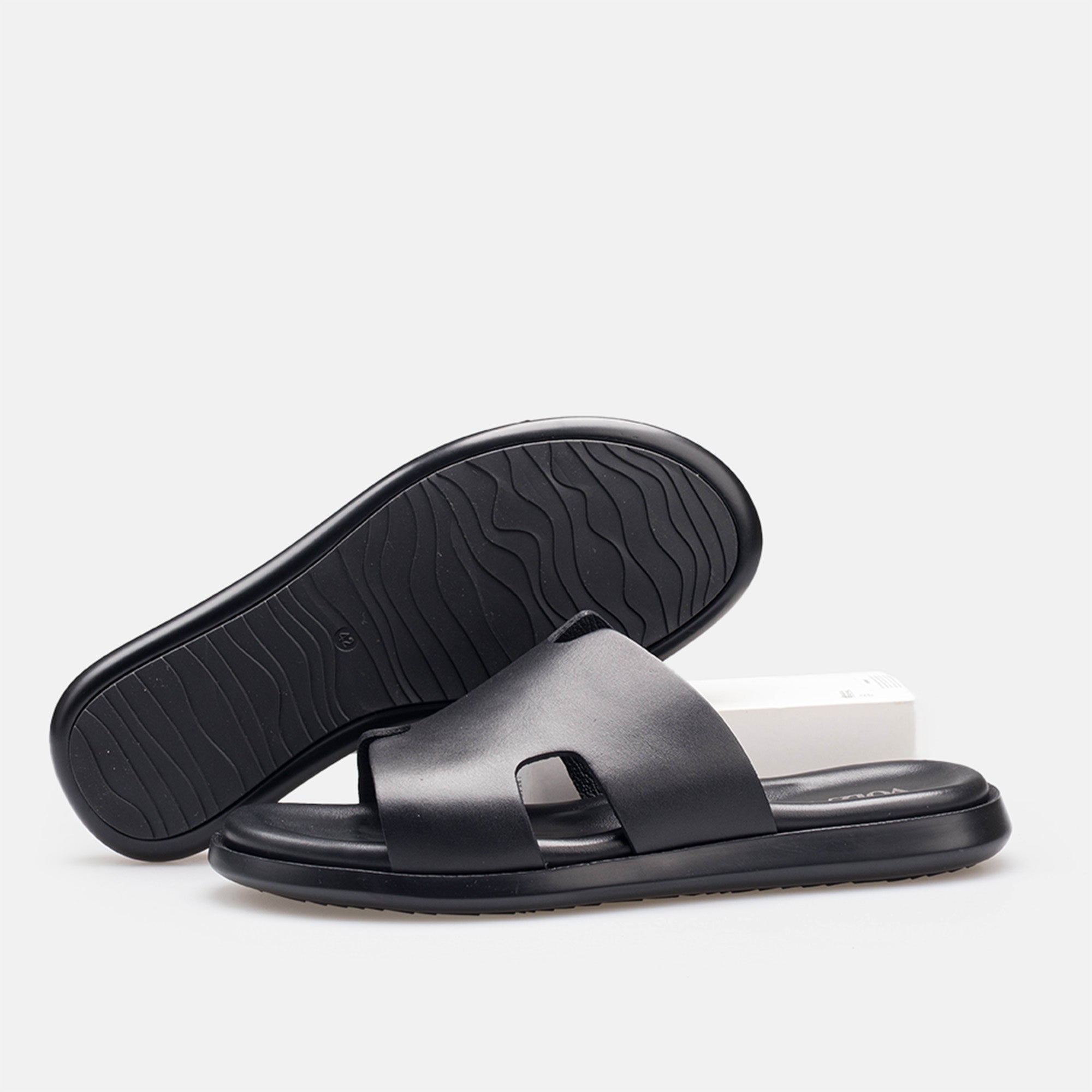 Volzak 5405 Black Leather Sandal