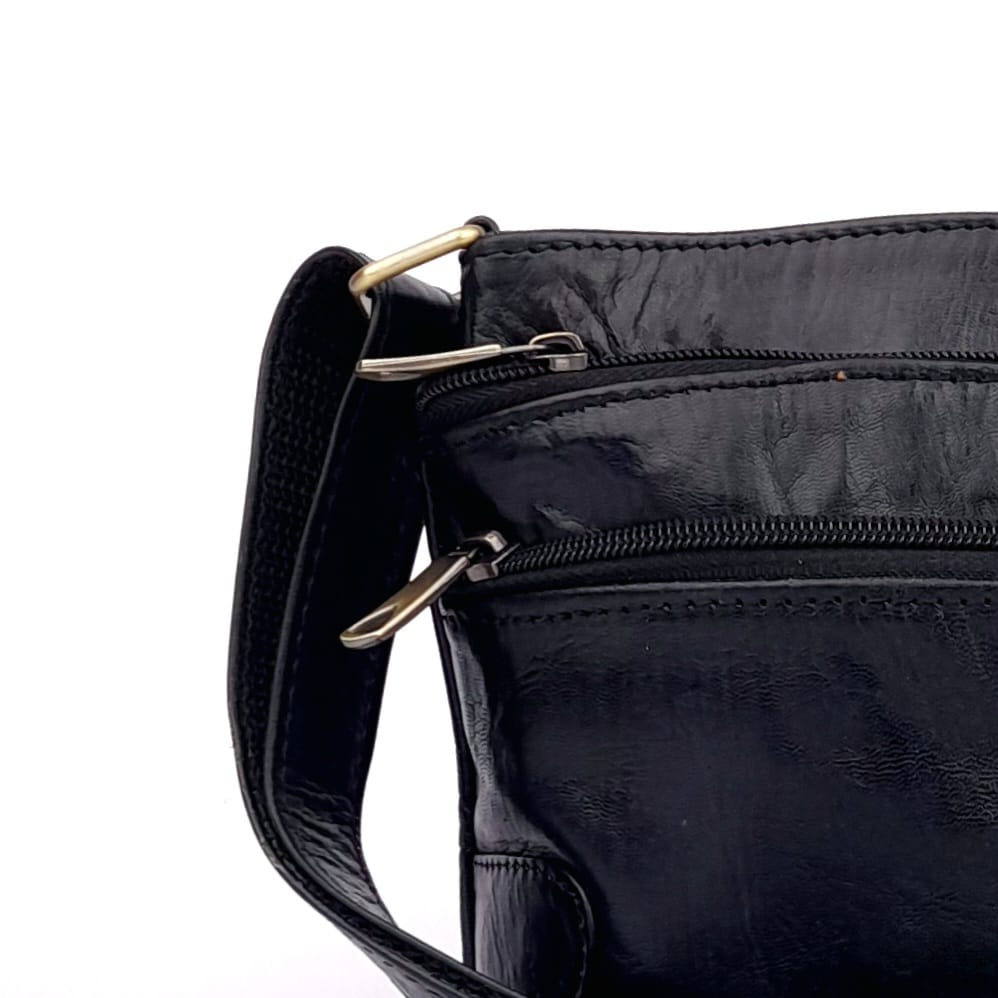A63 Black traditional Leather Women's Bag