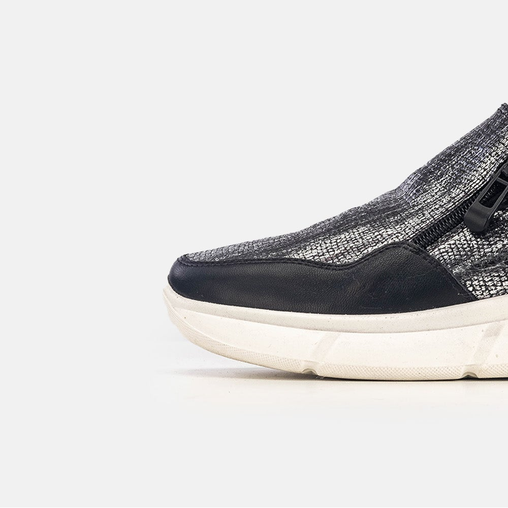 Volzak 178 Black Leather Sneakers