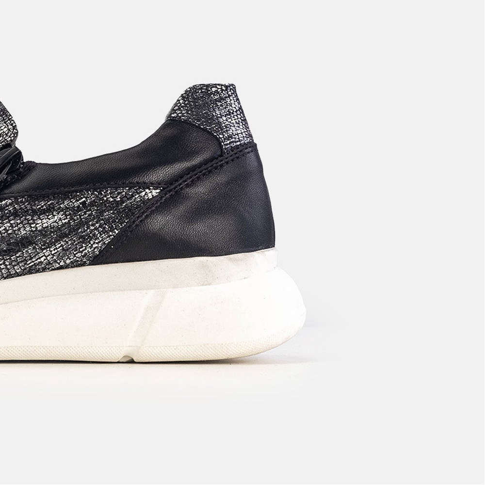 Volzak 178 Black Leather Sneakers