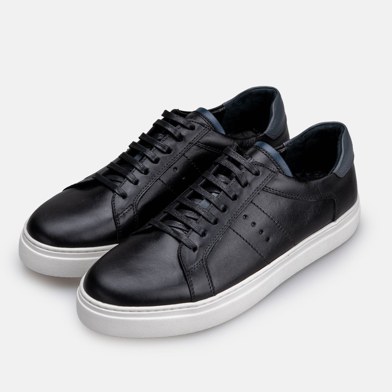 Volzak 7011 basket en cuir Noir