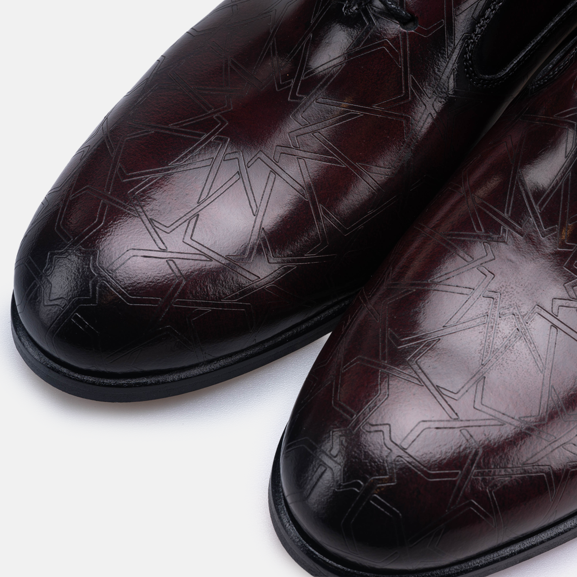 Édition limitée Volzak Zellige chaussure en cuir Bordeaux Démasquable