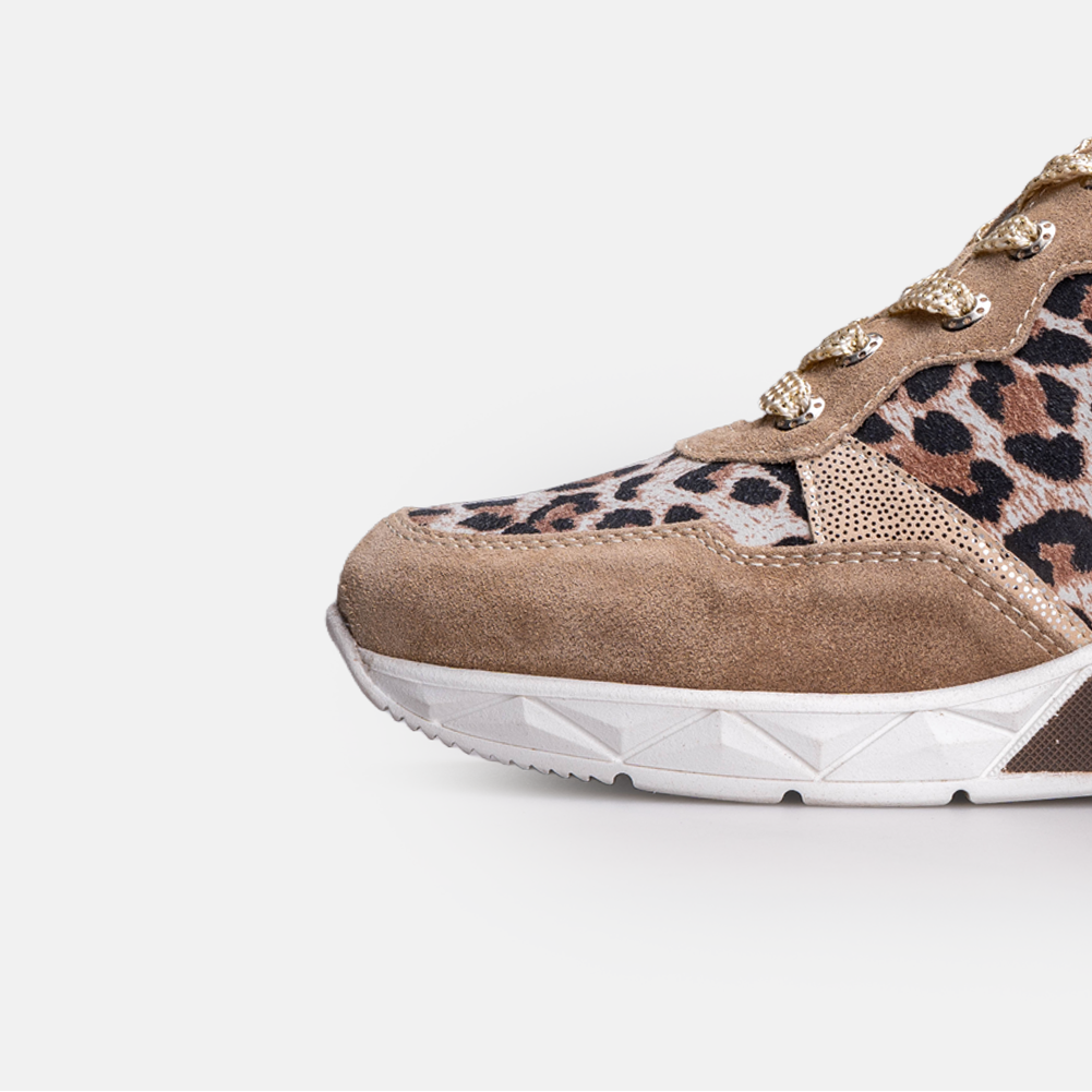 Volzak 701 Basket en daim Beige