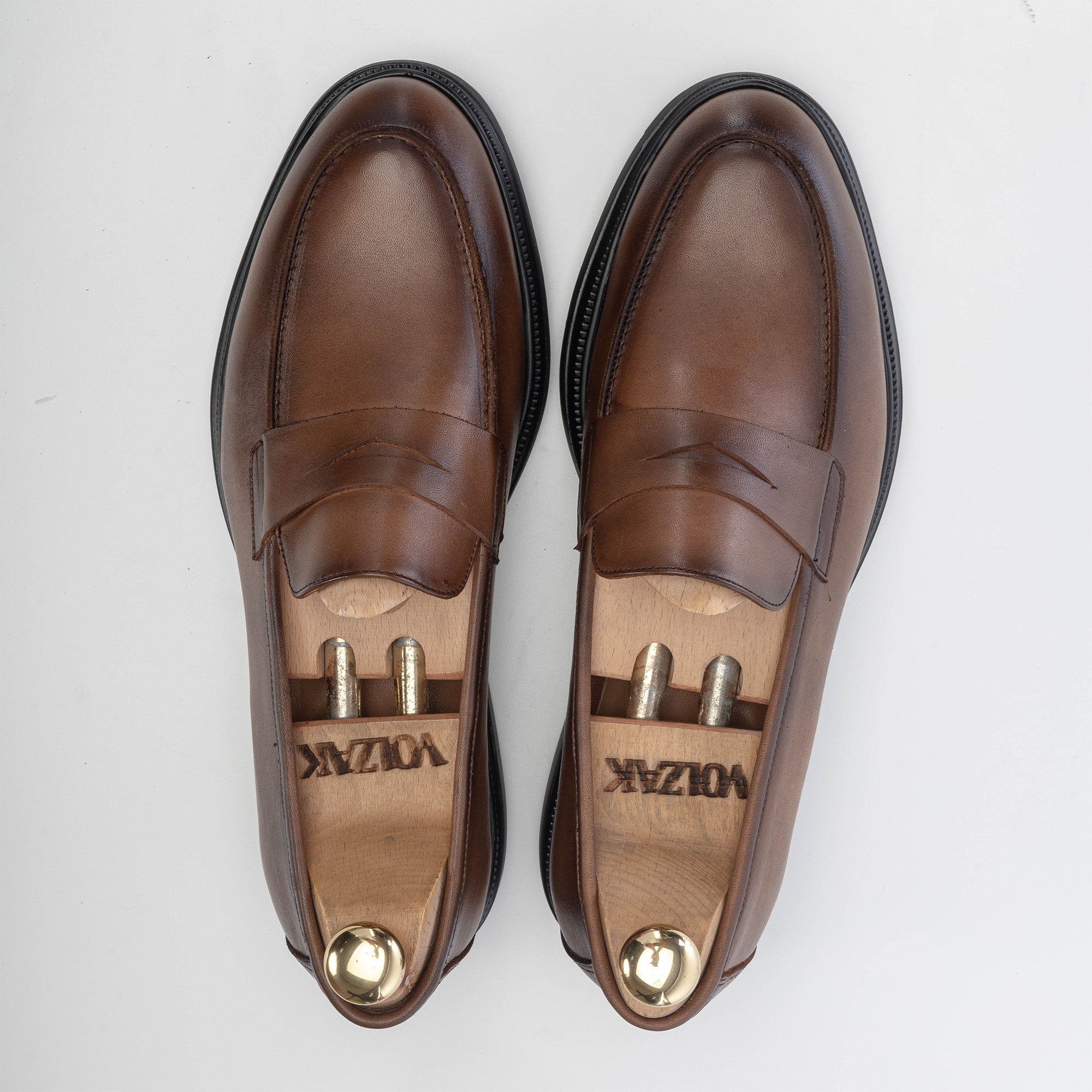 Volzak 5229 chaussure en cuir marron vintage
