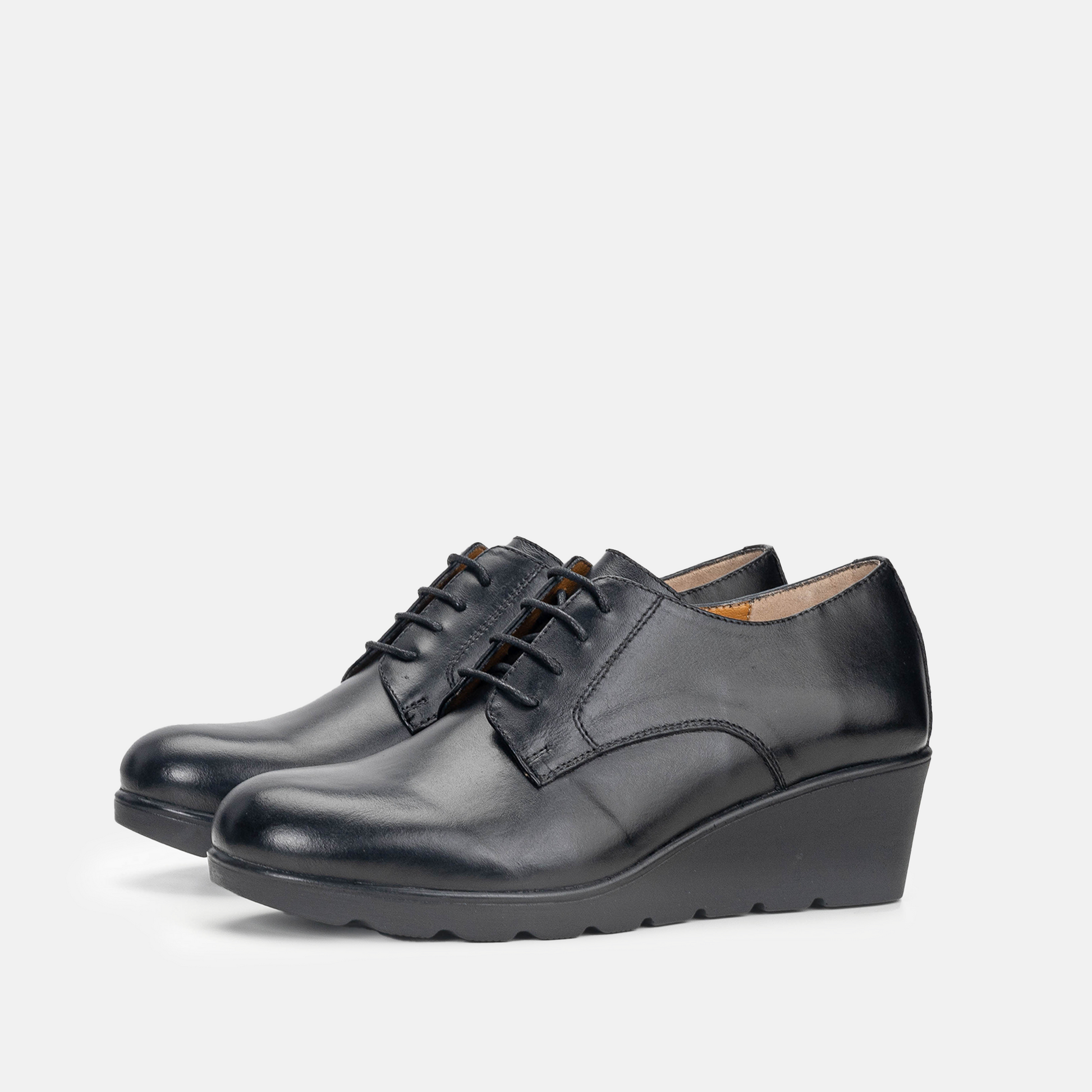 Volzak 5054 Black Leather Shoe