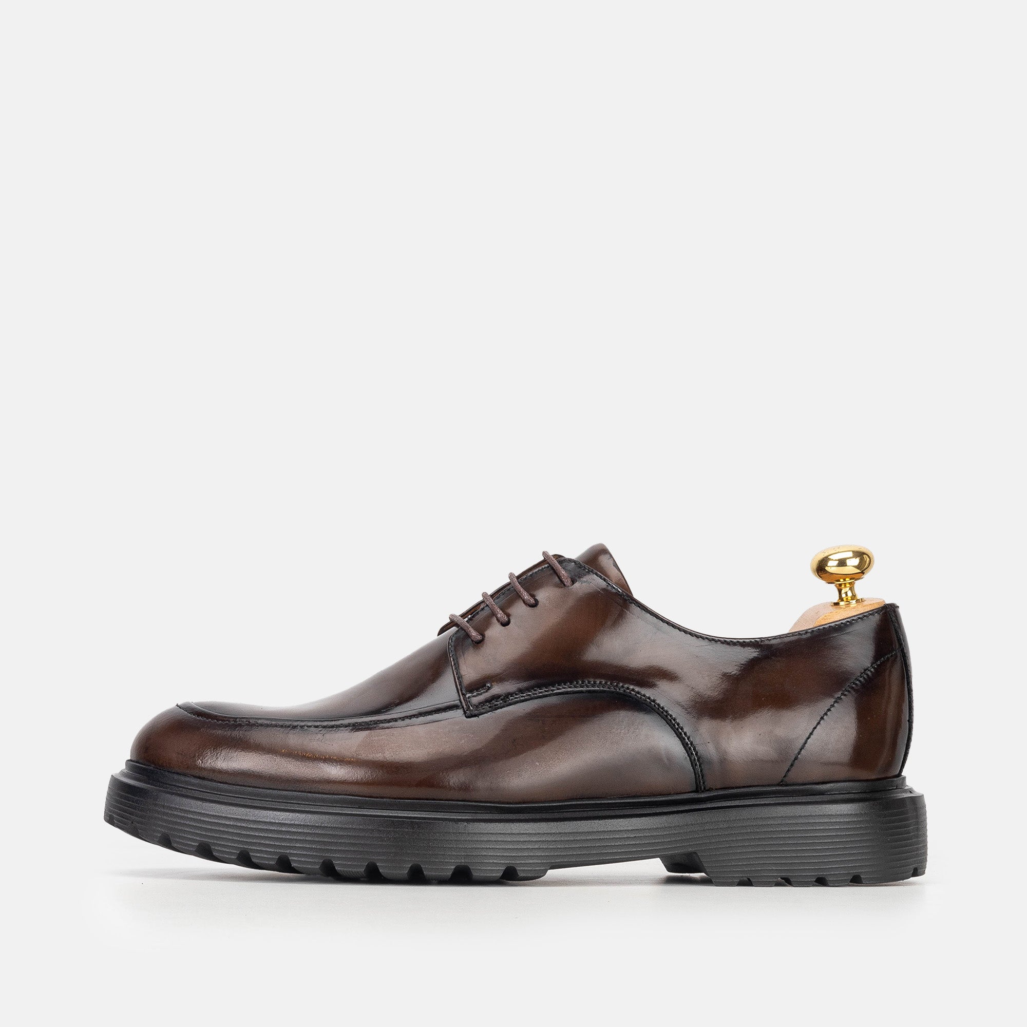Volzak 5318 chaussure en cuir Démasquable Marron Vintage