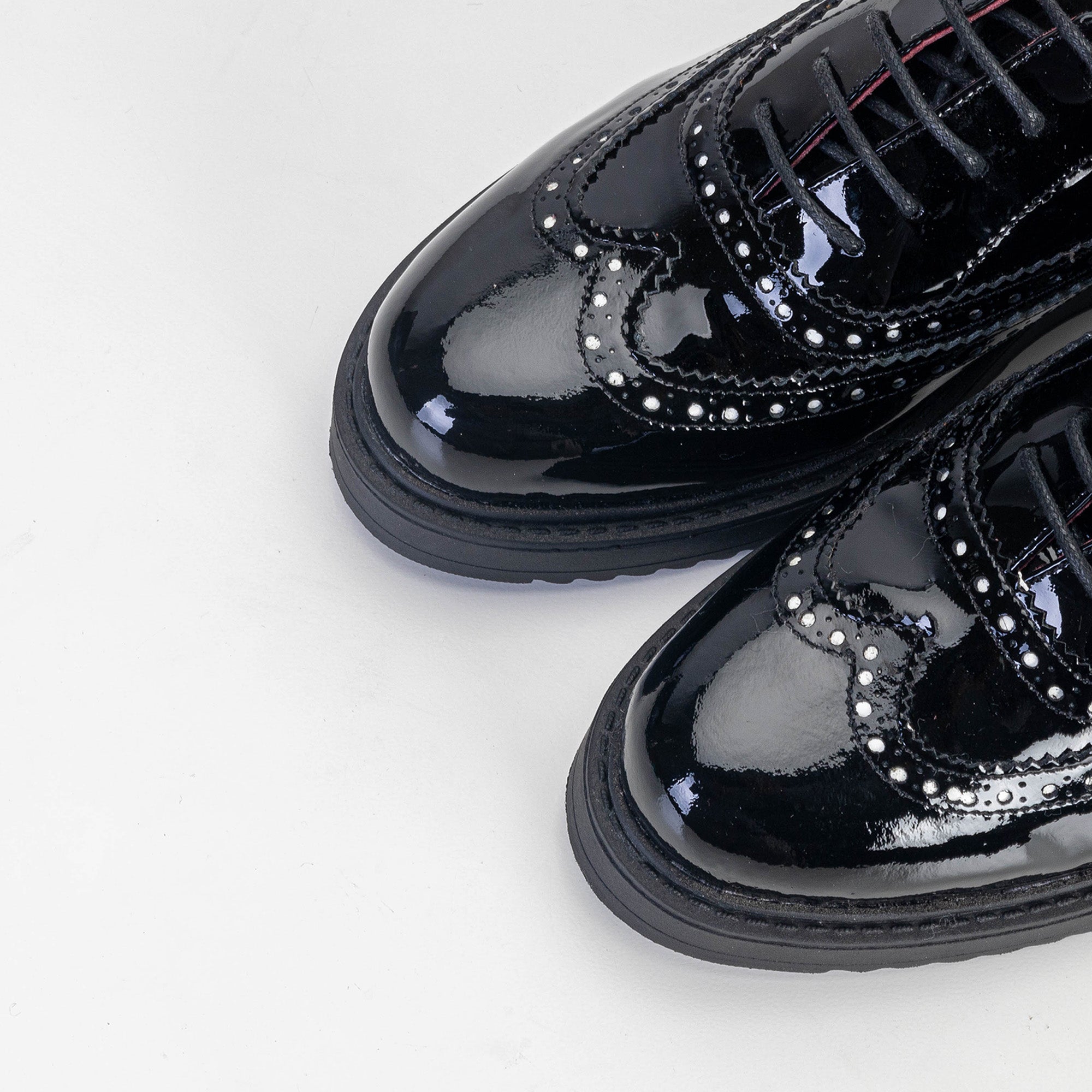 Volzak 0720 Chaussure en cuir Noir Vernis