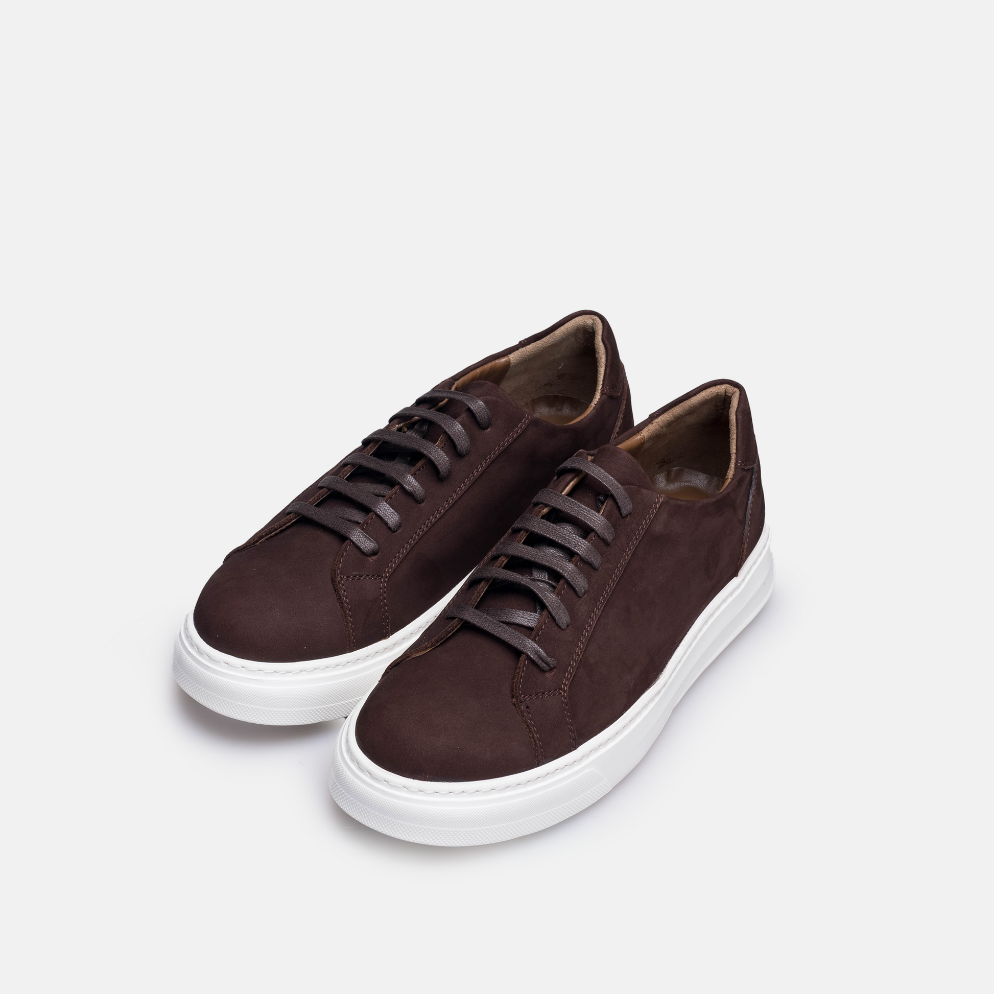 Volzak 6041 Nubuck sneaker Brown