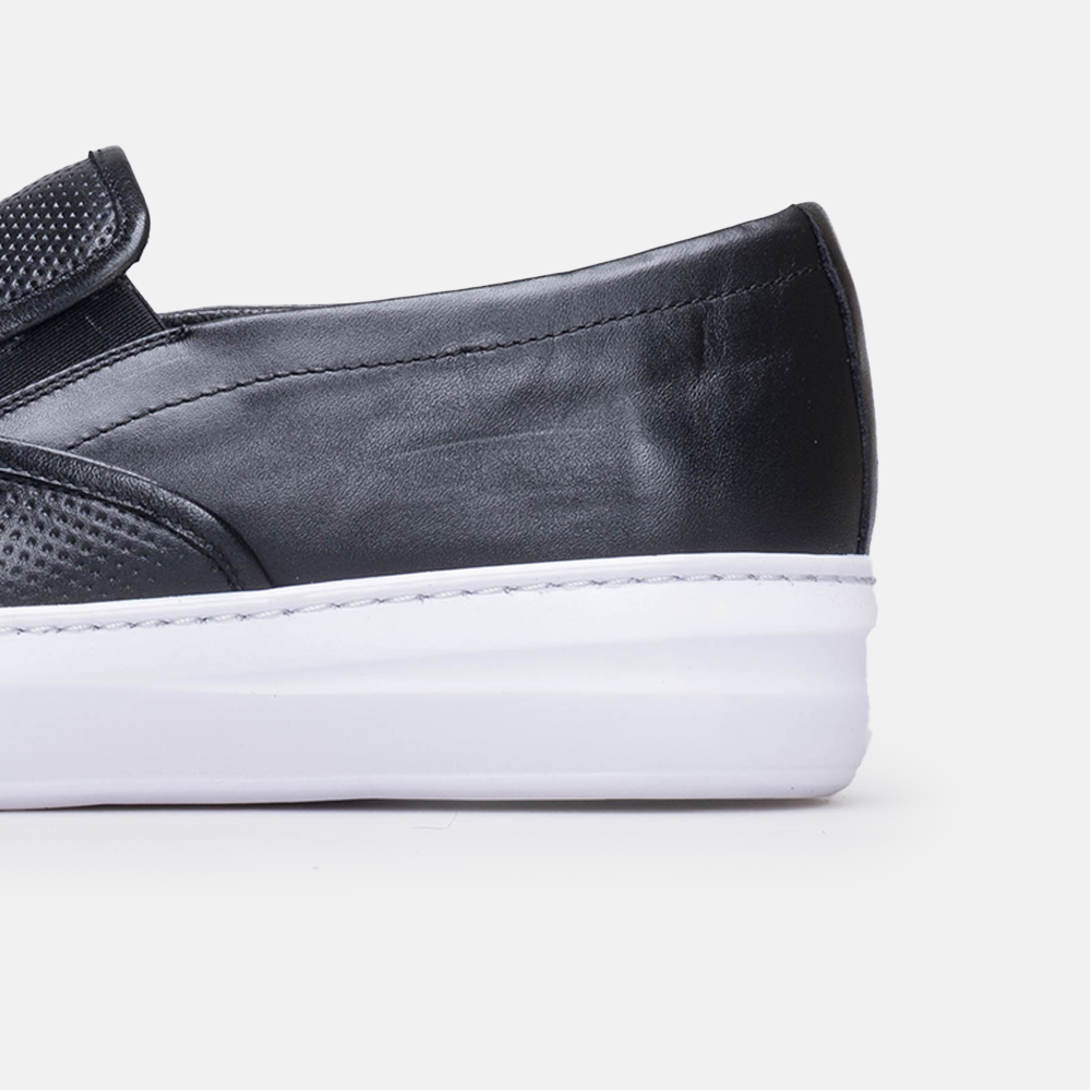 Volzak 5417 Black leather sneaker