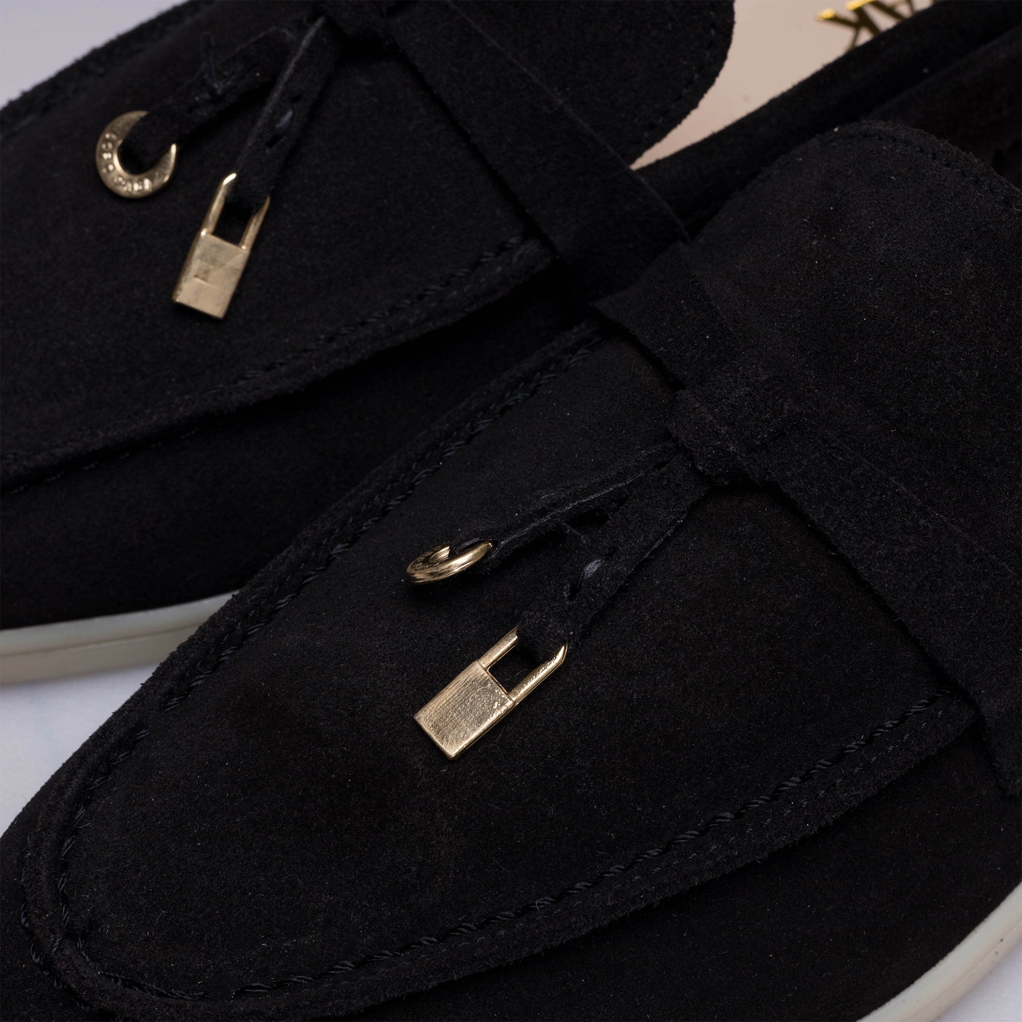 Volzak 32 Black Suede Shoe