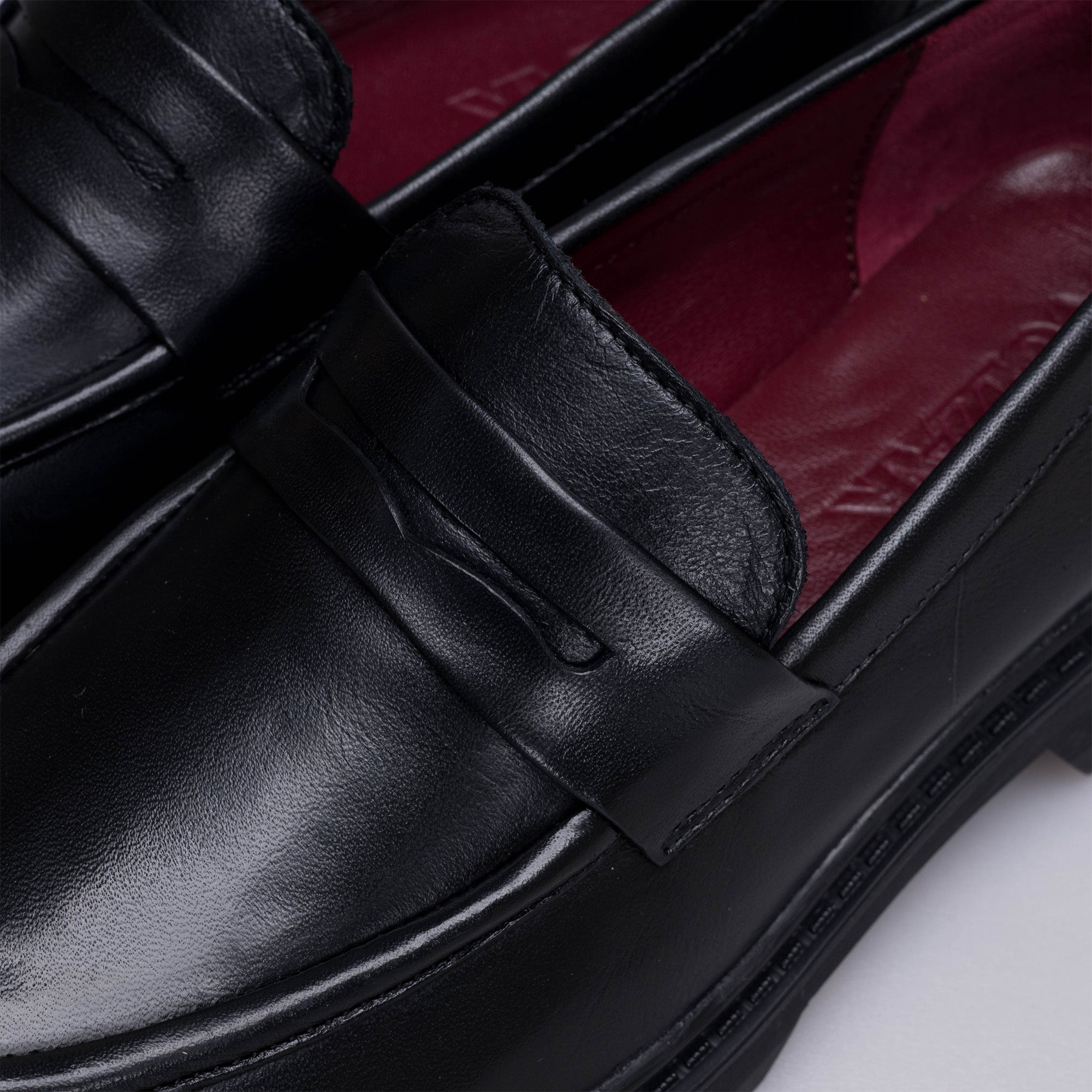 Volzak 6035 Chaussure en cuir Noir